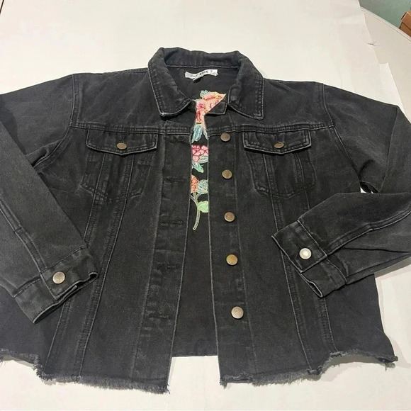 Jackets & Blazers - Dark Wash Denim Cropped Jean Jacket Embroidered Back Design Flowers Medium Women